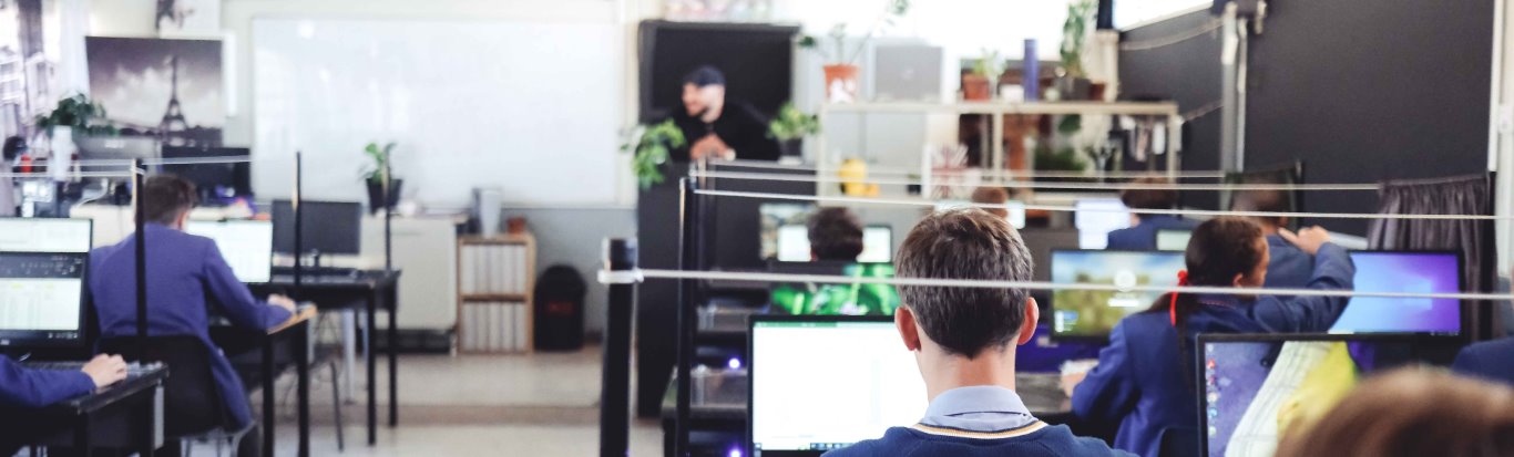 Laptop breadcrumb image of Akademiese vakinligting by Hoërskool Randburg