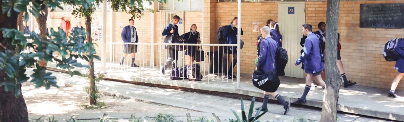 Laptop breadcrumb image of Toets- en eksamenroosters