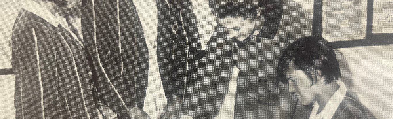 Laptop breadcrumb image of Alumni